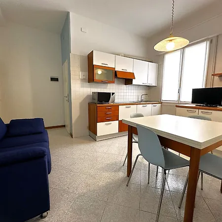 Apartment Comfortable House Close To The In *