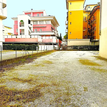 Comfortable House Close To The In Apartment Bibione